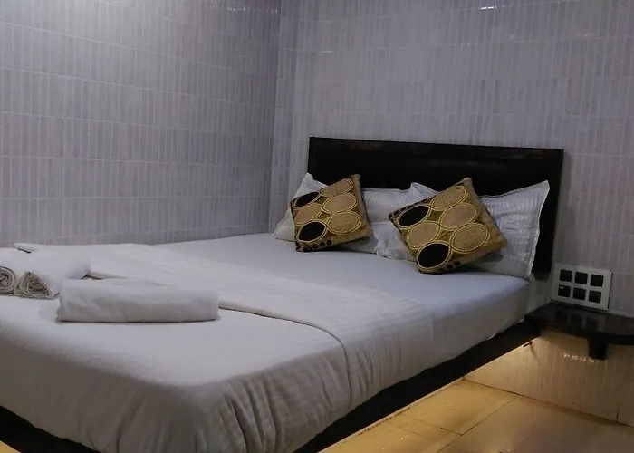 Hotel Paris Residency Mumbai